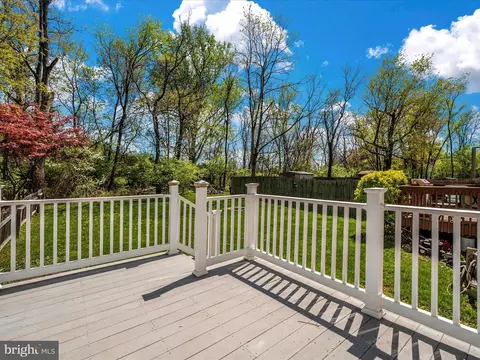Exterior - 128 E Hammaker St, Thurmont, MD 21788 photo 5 of 15