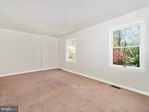 Bedroom - 128 E Hammaker St, Thurmont, MD 21788 photo 3 of 8