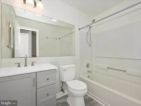 Bath - 128 E Hammaker St, Thurmont, MD 21788 photo 4 of 5
