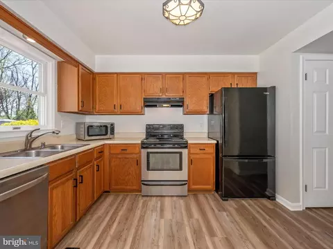 Kitchen - 128 E Hammaker St, Thurmont, MD 21788 photo 6 of 7