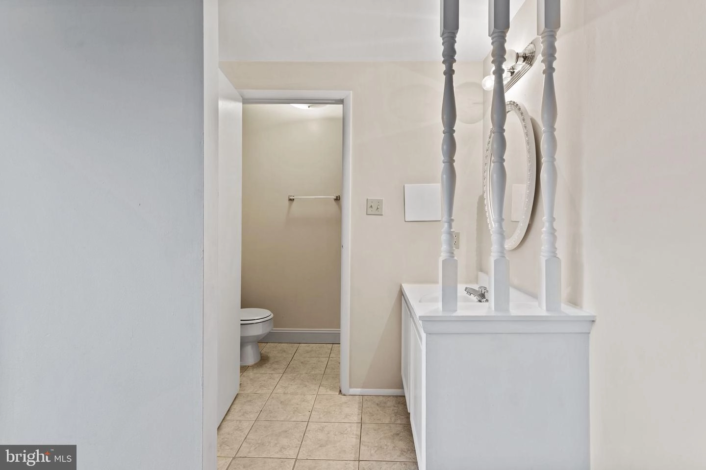 Bath - 1706 Heather Ln, Frederick, MD 21702 photo 3 of 6