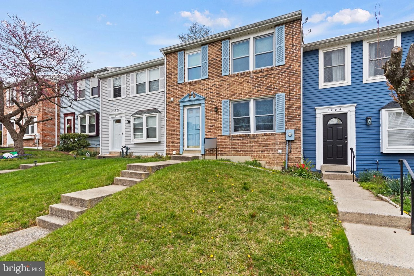 Exterior - 1706 Heather Ln, Frederick, MD 21702 photo 2 of 6