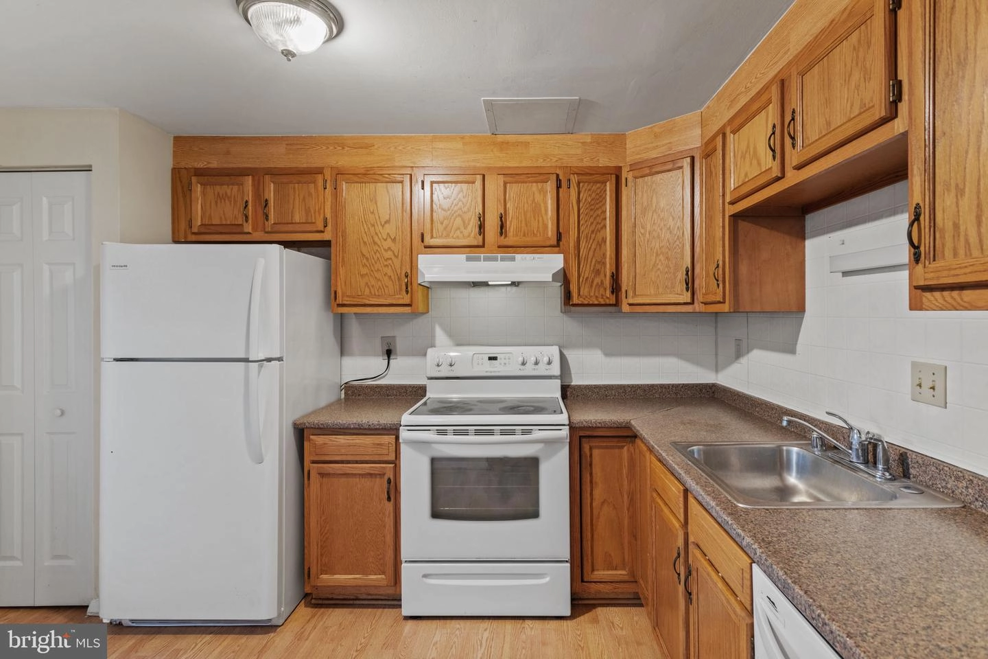 Kitchen - 1706 Heather Ln, Frederick, MD 21702 photo 1 of 2