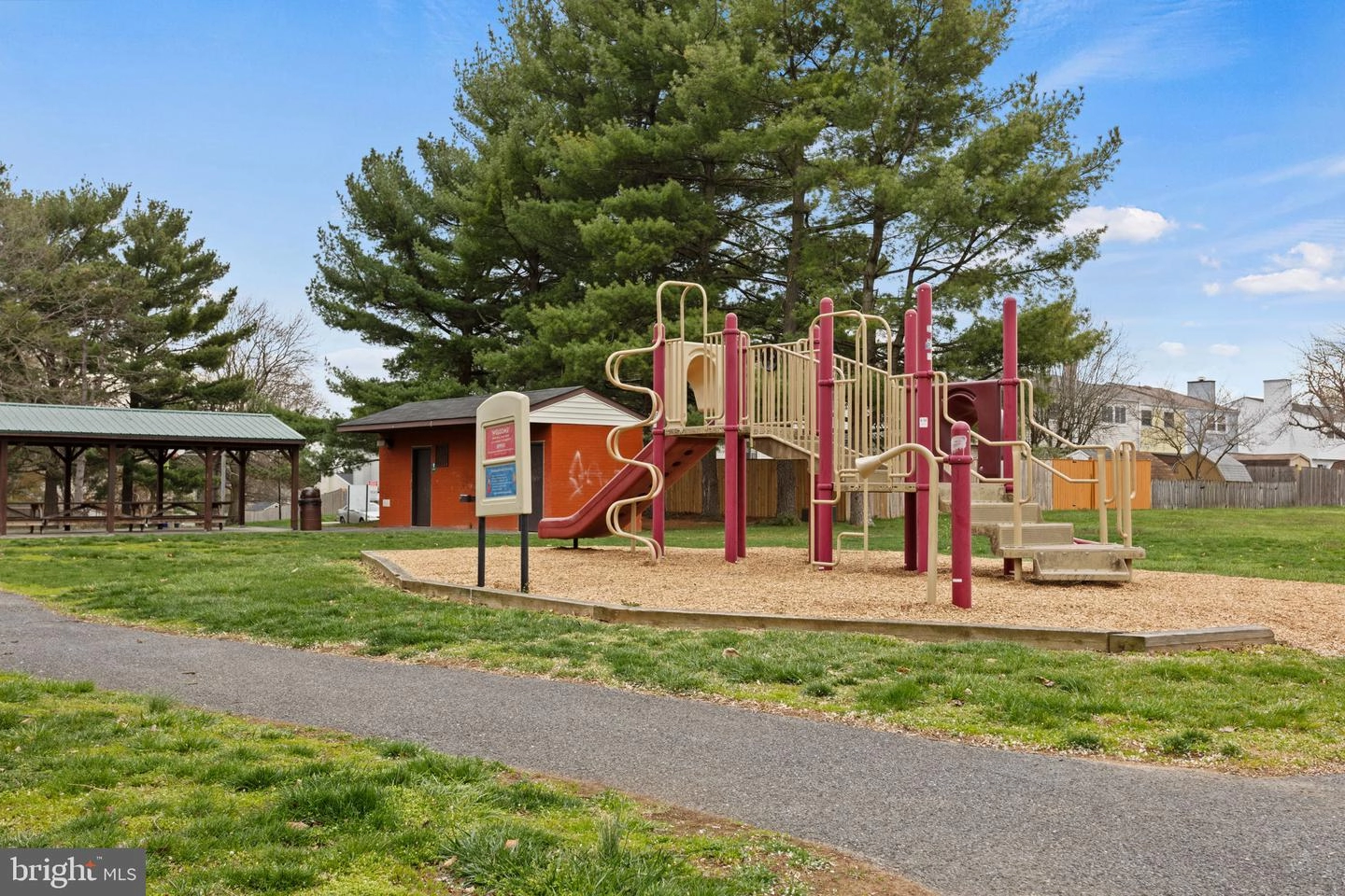 View/Area - 1706 Heather Ln, Frederick, MD 21702 photo 1 of 2
