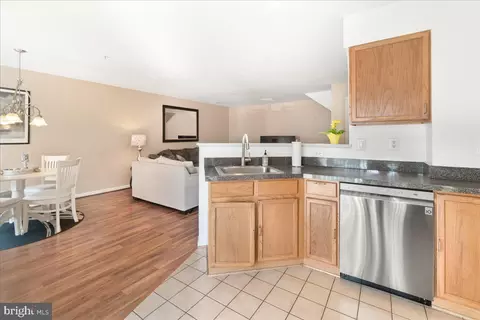 Kitchen - 4907 Whitney Ter, Frederick, MD 21703 photo 4 of 6