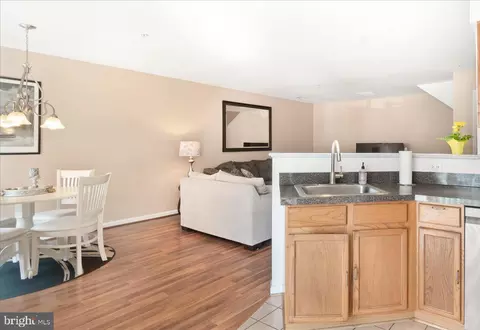 Kitchen - 4907 Whitney Ter, Frederick, MD 21703 photo 5 of 6