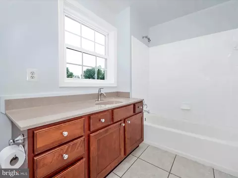 Bath - 6615 Jefferson Blvd, Frederick, MD 21703 photo 3 of 4