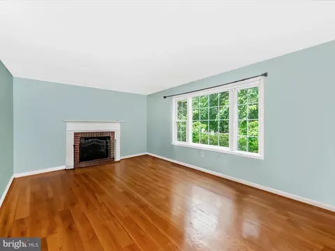 Living - 6615 Jefferson Blvd, Frederick, MD 21703 photo 2 of 4