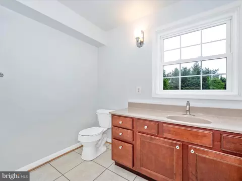 Bath - 6615 Jefferson Blvd, Frederick, MD 21703 photo 2 of 4