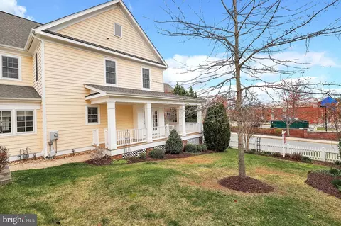 Exterior - 9155 Hinks Ln, Frederick, MD 21704 photo 7 of 17