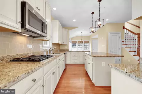 Kitchen - 9155 Hinks Ln, Frederick, MD 21704 photo 4 of 6