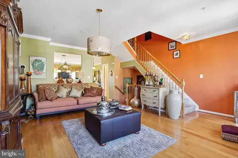 Living - 2546 Carrington Way, Frederick, MD 21702 photo 2 of 6