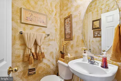 Bath - 2546 Carrington Way, Frederick, MD 21702 photo 4 of 5