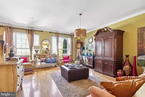 Living - 2546 Carrington Way, Frederick, MD 21702 photo 4 of 6