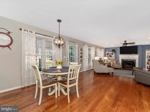 Dining - 11033 Liberty Rd, Frederick, MD 21701 photo 4 of 6