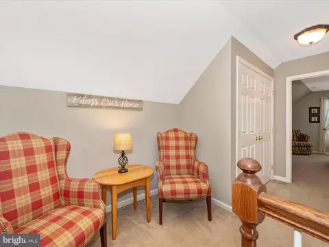 Living - 11033 Liberty Rd, Frederick, MD 21701 photo 4 of 5