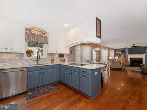 Kitchen - 11033 Liberty Rd, Frederick, MD 21701 photo 4 of 7