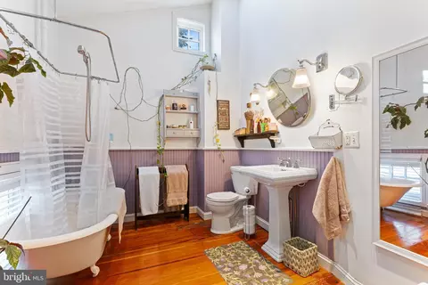 Bath - 232 E 3rd St, Frederick, MD 21701 photo 3 of 3