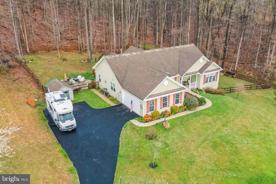 Exterior - 1894 Thurston Rd, Dickerson, MD 20842 photo 14 of 15