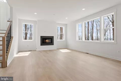 Living - 11318 Rum Spgs, Frederick, MD 21702 photo 7 of 13