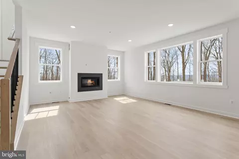 Living - 11318 Rum Spgs, Frederick, MD 21702 photo 3 of 13