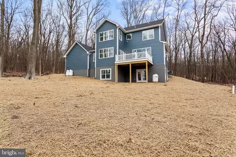 Exterior - 11318 Rum Spgs, Frederick, MD 21702 photo 14 of 24