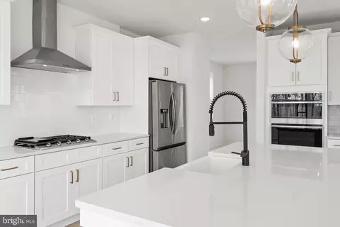 Kitchen - 11318 Rum Spgs, Frederick, MD 21702 photo 12 of 17