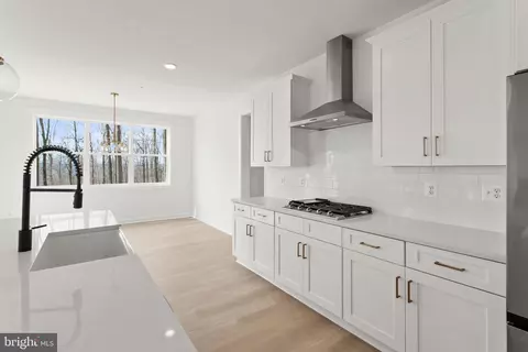 Kitchen - 11318 Rum Spgs, Frederick, MD 21702 photo 13 of 17