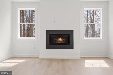 Living - 11318 Rum Spgs, Frederick, MD 21702 photo 6 of 13