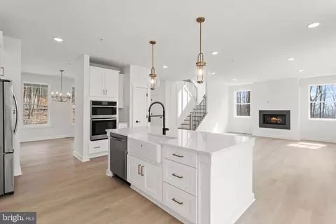 Kitchen - 11318 Rum Spgs, Frederick, MD 21702 photo 15 of 17