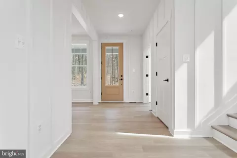 Entry Way - 11318 Rum Spgs, Frederick, MD 21702 photo 2 of 13