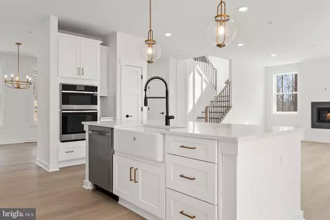 Kitchen - 11318 Rum Spgs, Frederick, MD 21702 photo 16 of 17
