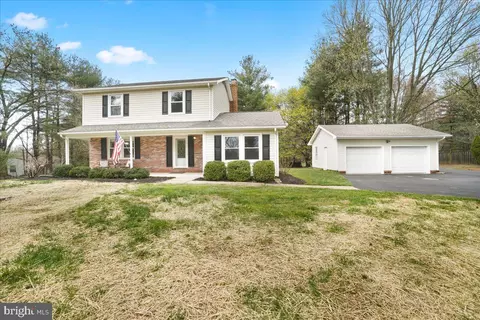 3482 Firestone Dr, Ijamsville, MD 21754