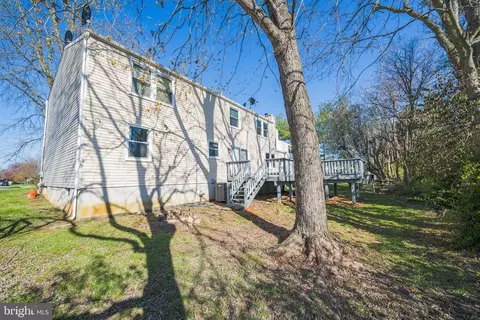 Exterior - 5652 Singletree Dr, Frederick, MD 21703 photo 3 of 8