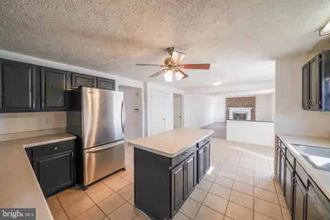 Kitchen - 5652 Singletree Dr, Frederick, MD 21703 photo 2 of 8