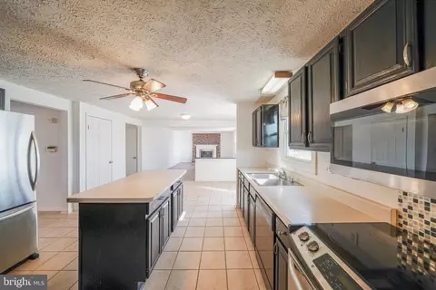Kitchen - 5652 Singletree Dr, Frederick, MD 21703 photo 1 of 8