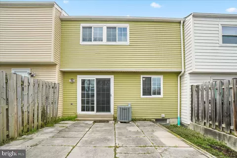 Exterior - 190 Fairfield Dr, Frederick, MD 21702 photo 5 of 7