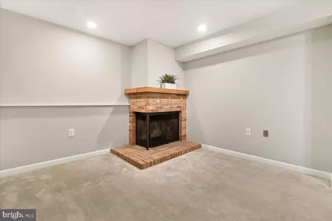 Living - 190 Fairfield Dr, Frederick, MD 21702 photo 5 of 6