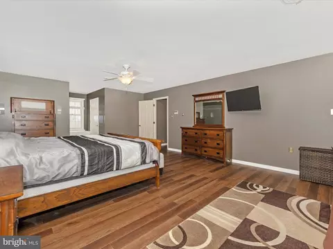 Bedroom - 5710 Ridge Rd, Cascade, MD 21719 photo 4 of 7