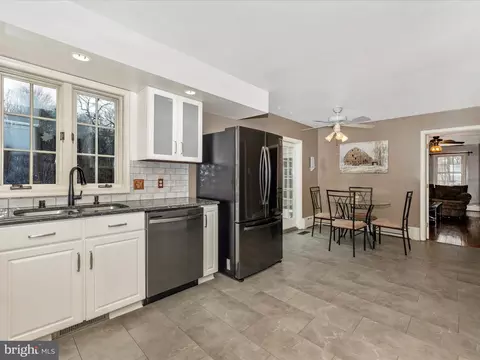 Kitchen - 5710 Ridge Rd, Cascade, MD 21719 photo 5 of 5