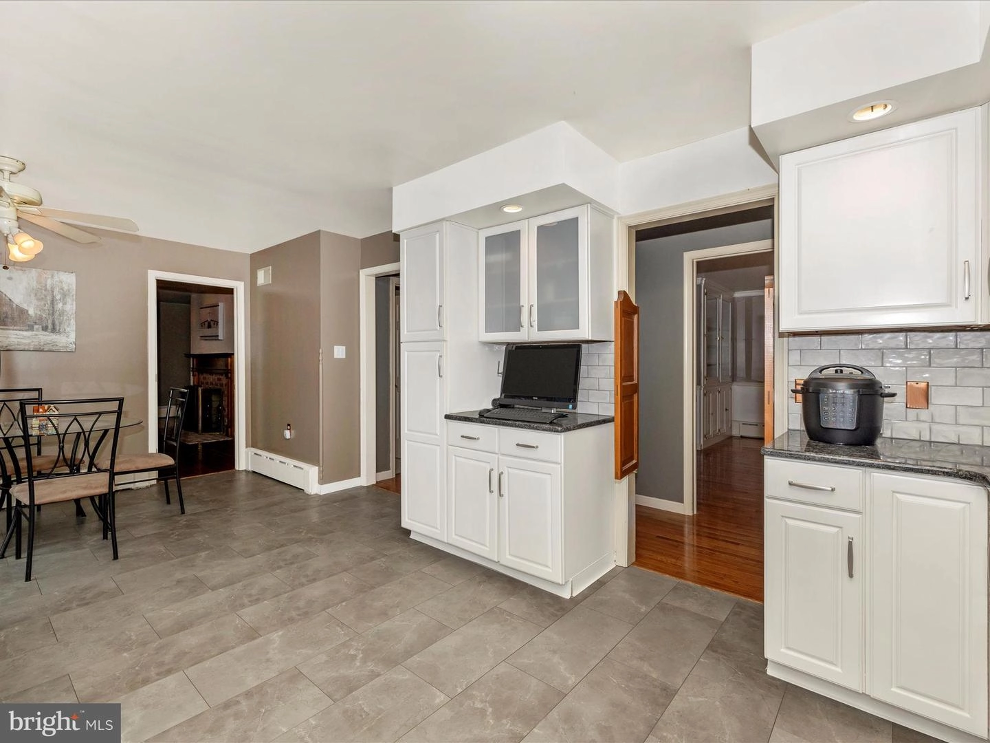 Kitchen - 5710 Ridge Rd, Cascade, MD 21719 photo 4 of 5