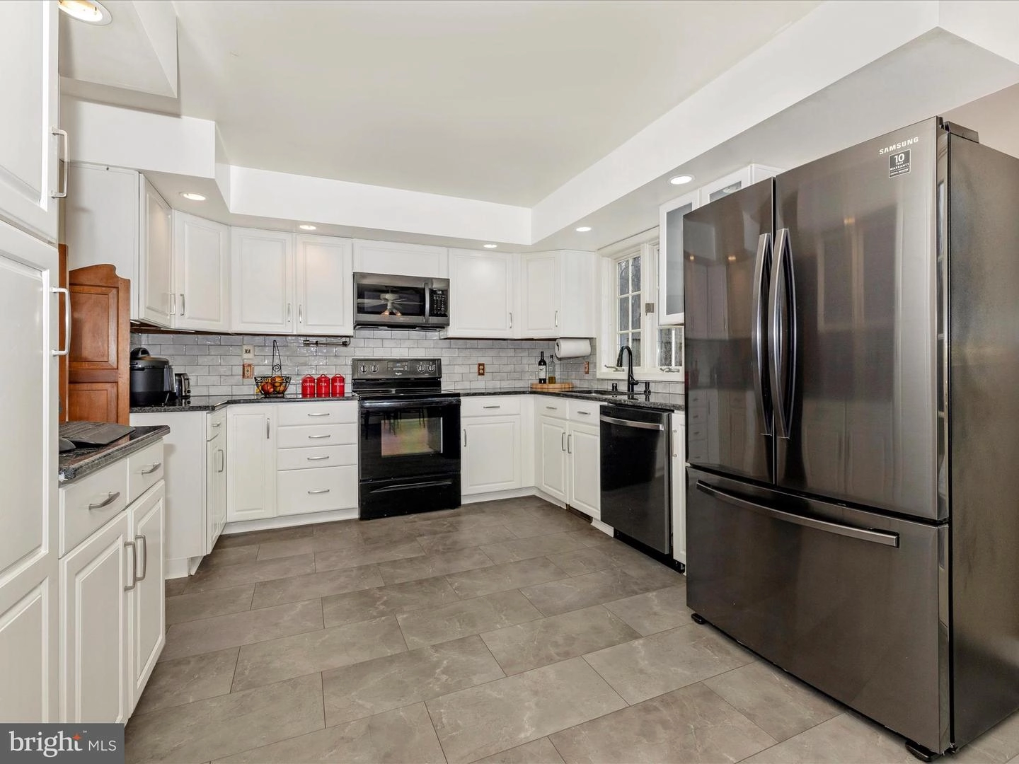 Kitchen - 5710 Ridge Rd, Cascade, MD 21719 photo 1 of 5