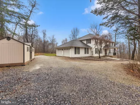 Exterior - 5710 Ridge Rd, Cascade, MD 21719 photo 7 of 15