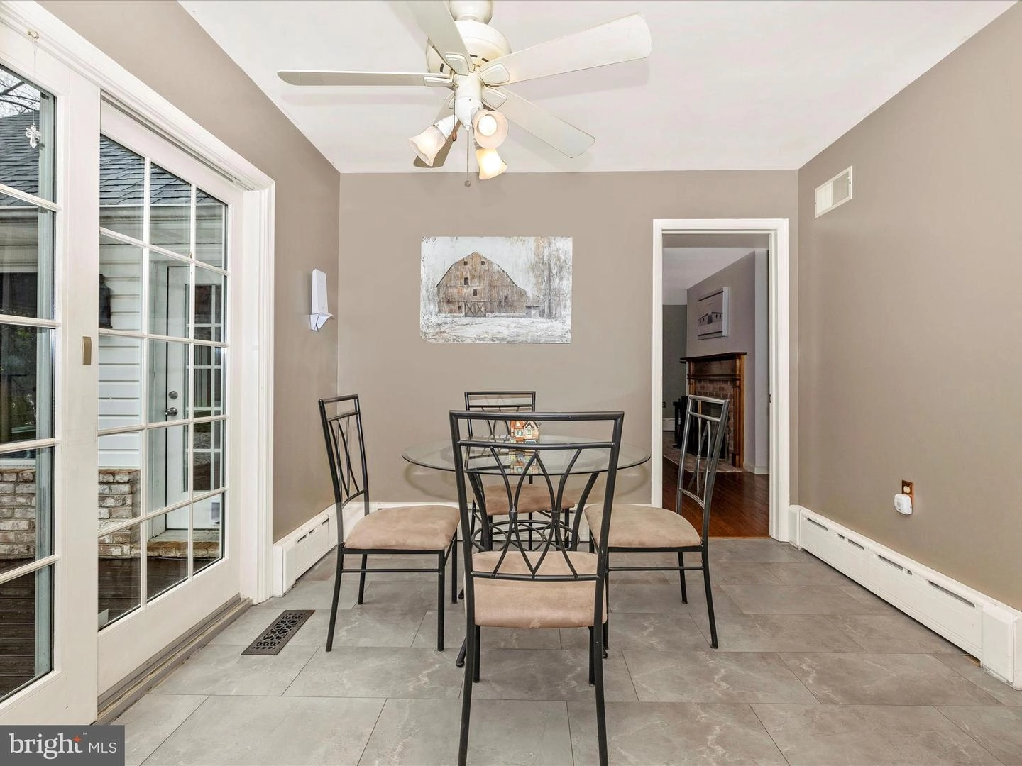 Dining - 5710 Ridge Rd, Cascade, MD 21719 photo 2 of 3