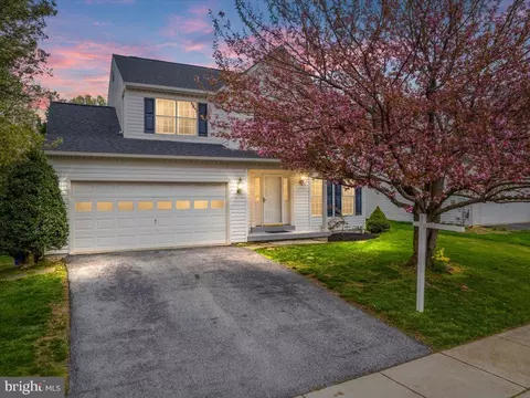 206 Winter Brook Ct, Walkersville, MD 21793