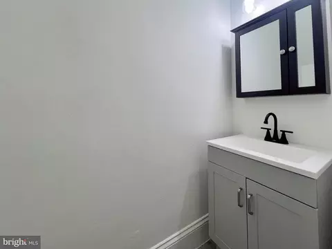 Bath - 114 W 5th St, Frederick, MD 21701 photo 2 of 5