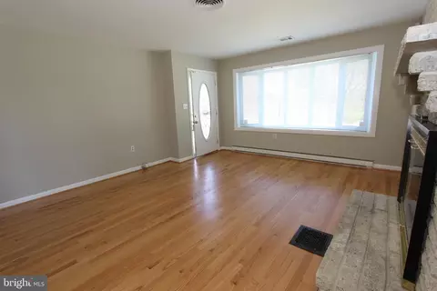 Living - 618 Apple Ave, Frederick, MD 21701 photo 1 of 5