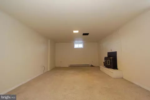 Exterior - 618 Apple Ave, Frederick, MD 21701 photo 3 of 12
