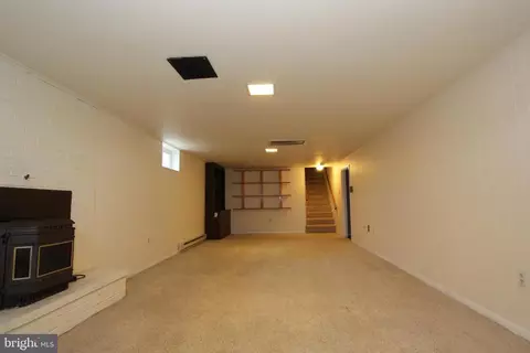 Exterior - 618 Apple Ave, Frederick, MD 21701 photo 4 of 12