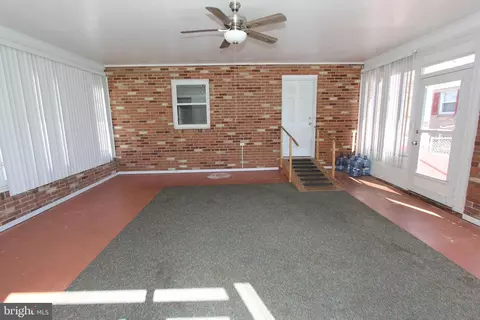 Living - 618 Apple Ave, Frederick, MD 21701 photo 5 of 5